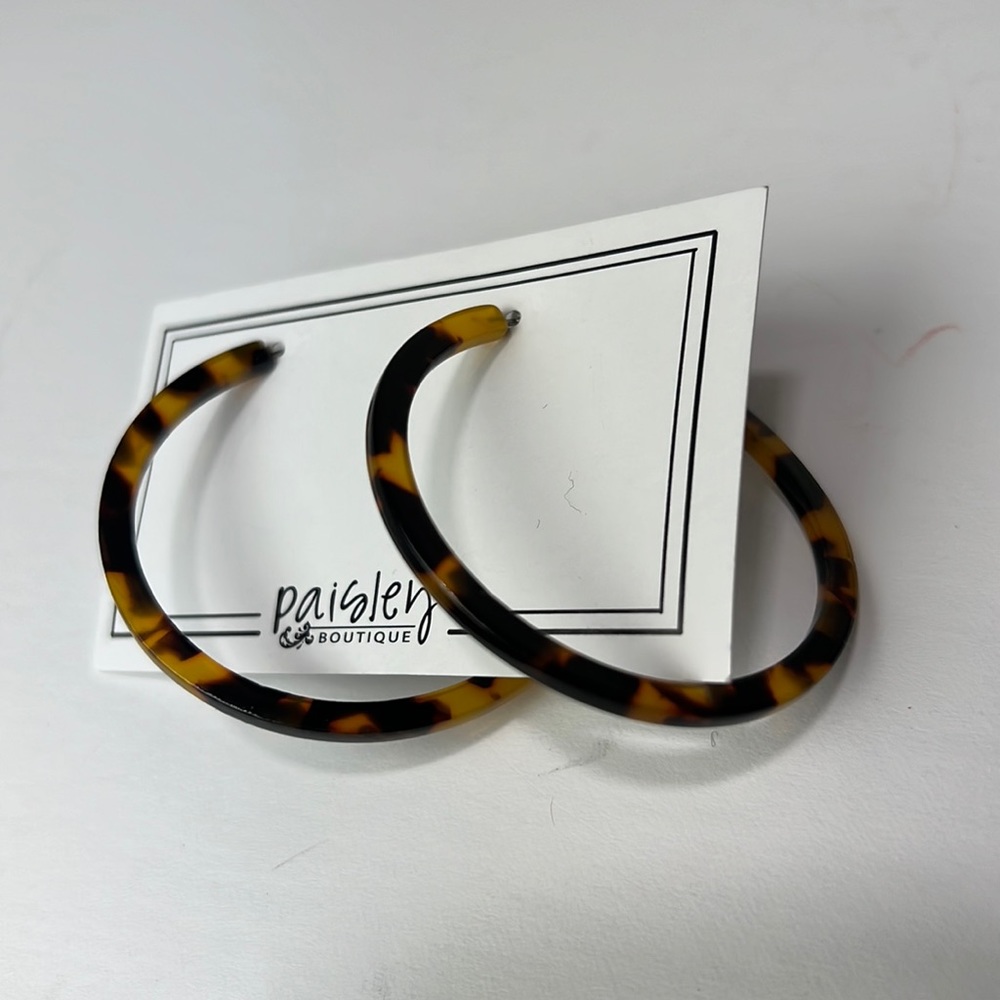 NWT tortoiseshell hoop earrings